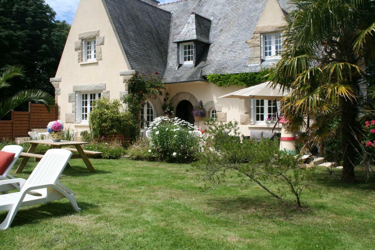 Chez Renee Et Raynal B&B Plounevez-Lochrist Luaran gambar
