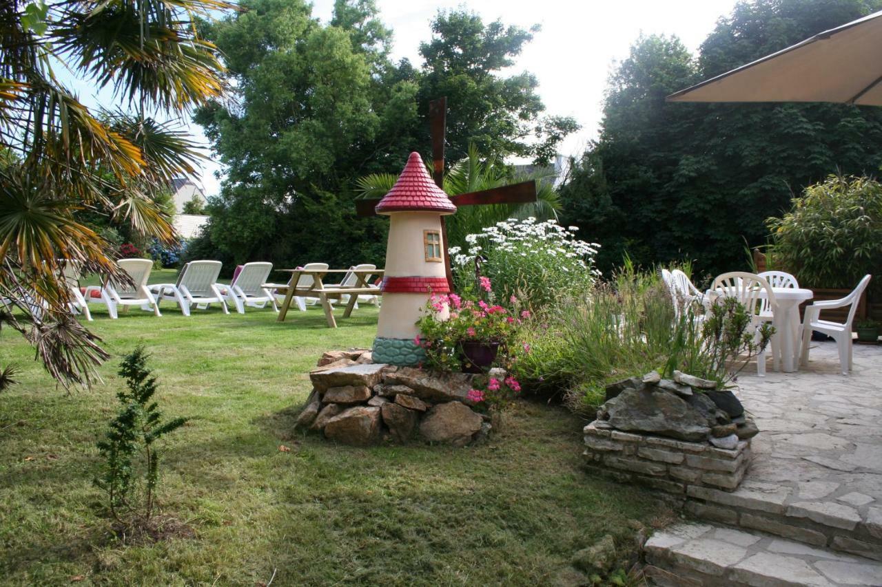 Chez Renee Et Raynal B&B Plounevez-Lochrist Luaran gambar